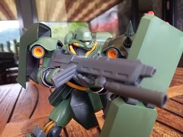 Gundam MG 1/100 Geara Doga Unicorn Version (zusammengebaut)