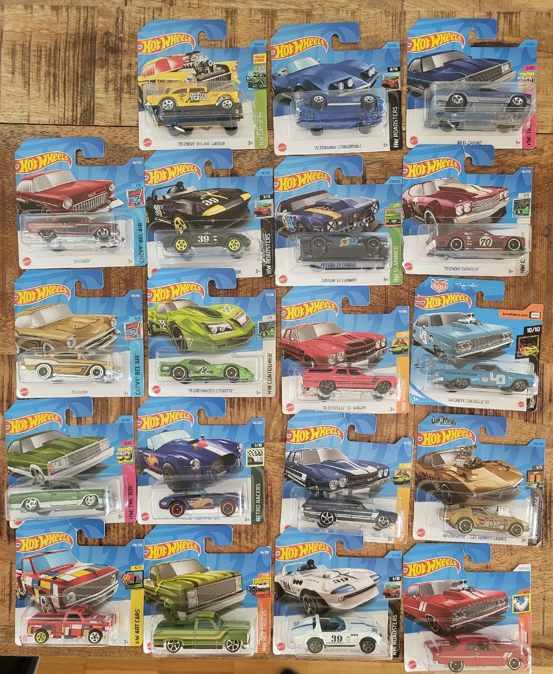 Hot Wheels Modellini d'auto: Hot Wheels Modellautos Chevrolet Sammlung Neu – Nuovo e nell'imballaggio originale da Jona venduto da mjo_f5t2 3