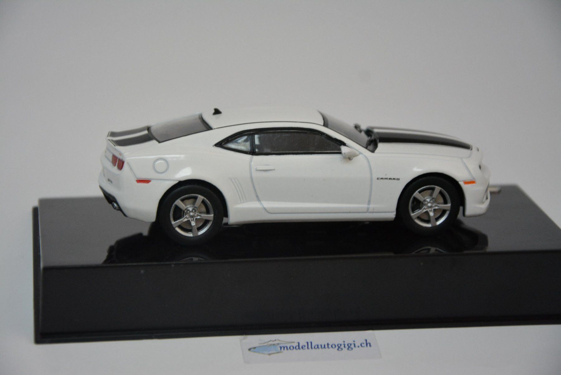 Chevrolet Modellautos: Chevrolet Camaro SS 20011 , 1:43 – Neu und originalverpackt aus Goldach von Feivel9 5