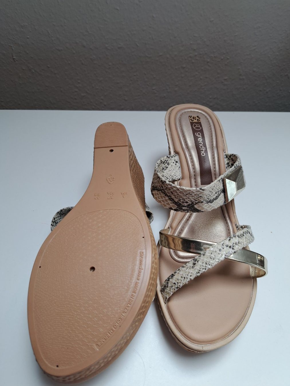 Damenschuhe: Sandaletten Neu Gr. 39 – Gebraucht aus Gommiswald von Cyndi5 2