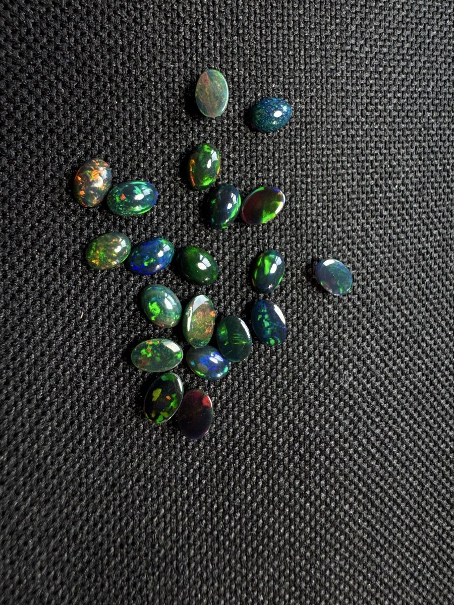 Edelsteine: Black Opal 0.35ct – Neu und originalverpackt aus Wängi von Horus_Stone 2