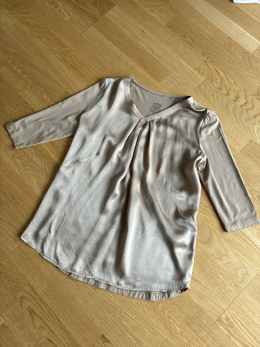 Riani T-shirt: Shirt mit Seide von RIANI, Gr. 38 – Usato da Zürich venduto da manyd
