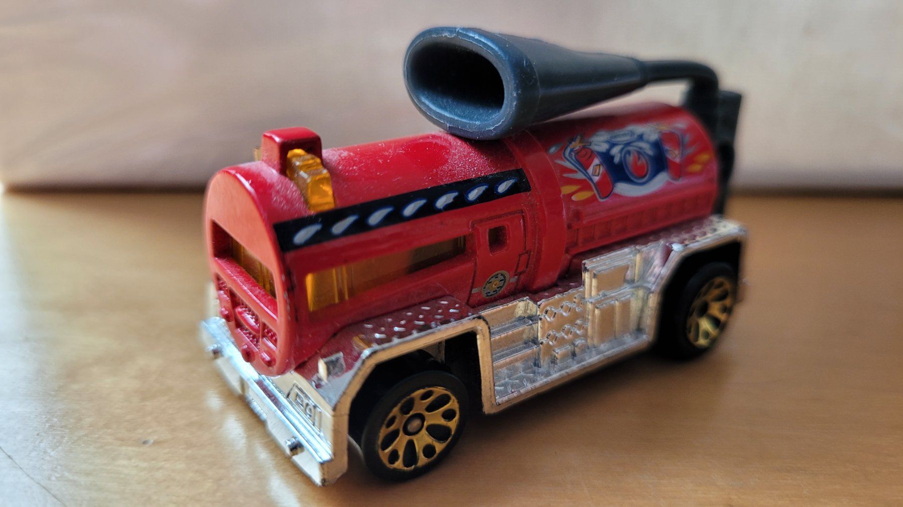 Matchbox Modellini d'auto: FIRE EXTINGUISHER- 1:64 – MATCHBOX 2003 – Usato da Neftenbach venduto da Mador6