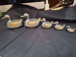 Lot de 5 canards décoratifs métal et laiton usagés