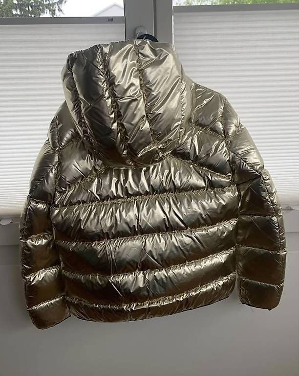 Colmar Jacken: COLMAR DAMEN JACKE GOLD – Gebraucht aus Münchenstein von Miresolese 1