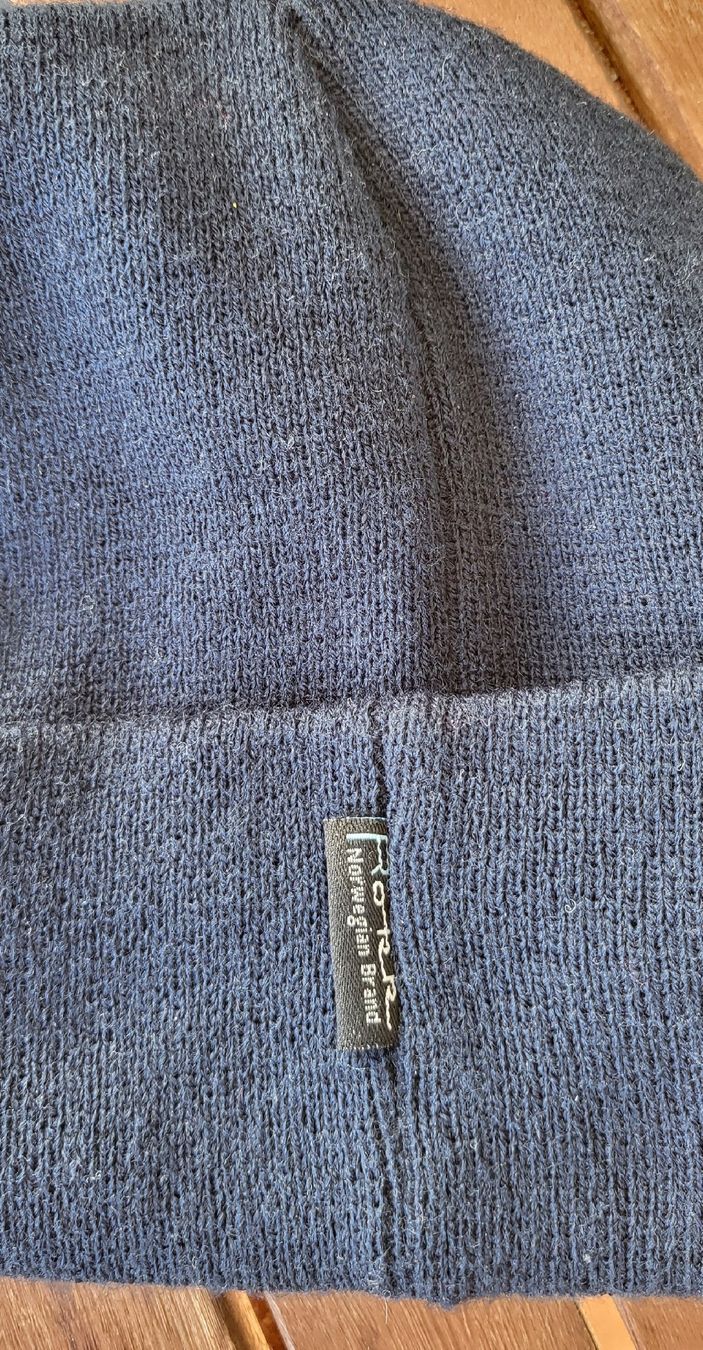 Sonstige Kleidung & Accessoires: Norwegen Wintermütze blau – Gebraucht aus Unterseen von rej_lnk9 1