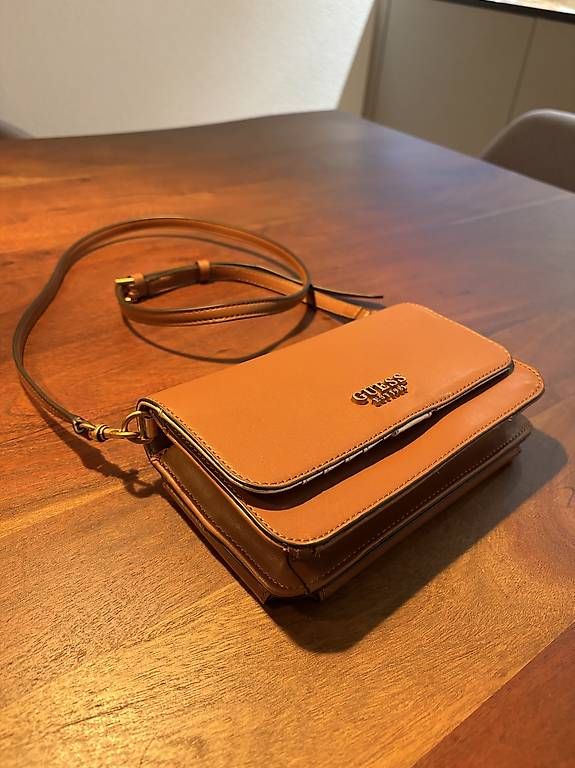 Guess Borse da donna: Guess Tasche braun – Usato da Attikon venduto da anitahollenstein 1