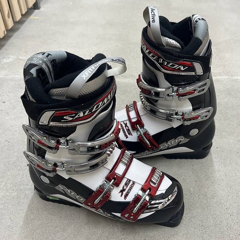 nitro brigade snowboard Amazon.com : Nitro Magnum Mens Snowboard, 163cm : Sports & Outdoors
