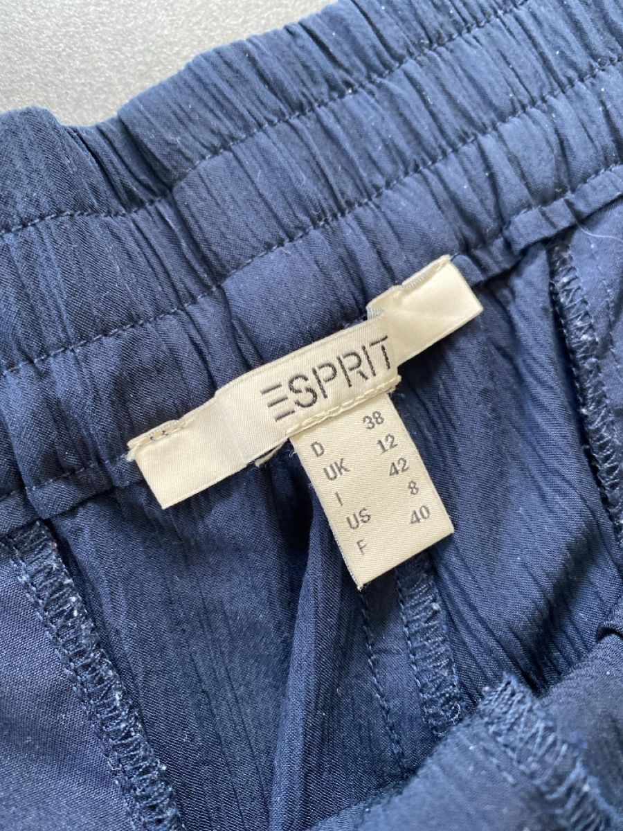 Esprit Pantaloni: Esprit Sommerhose blau 38 – Usato da Seuzach venduto da freiheiten 2