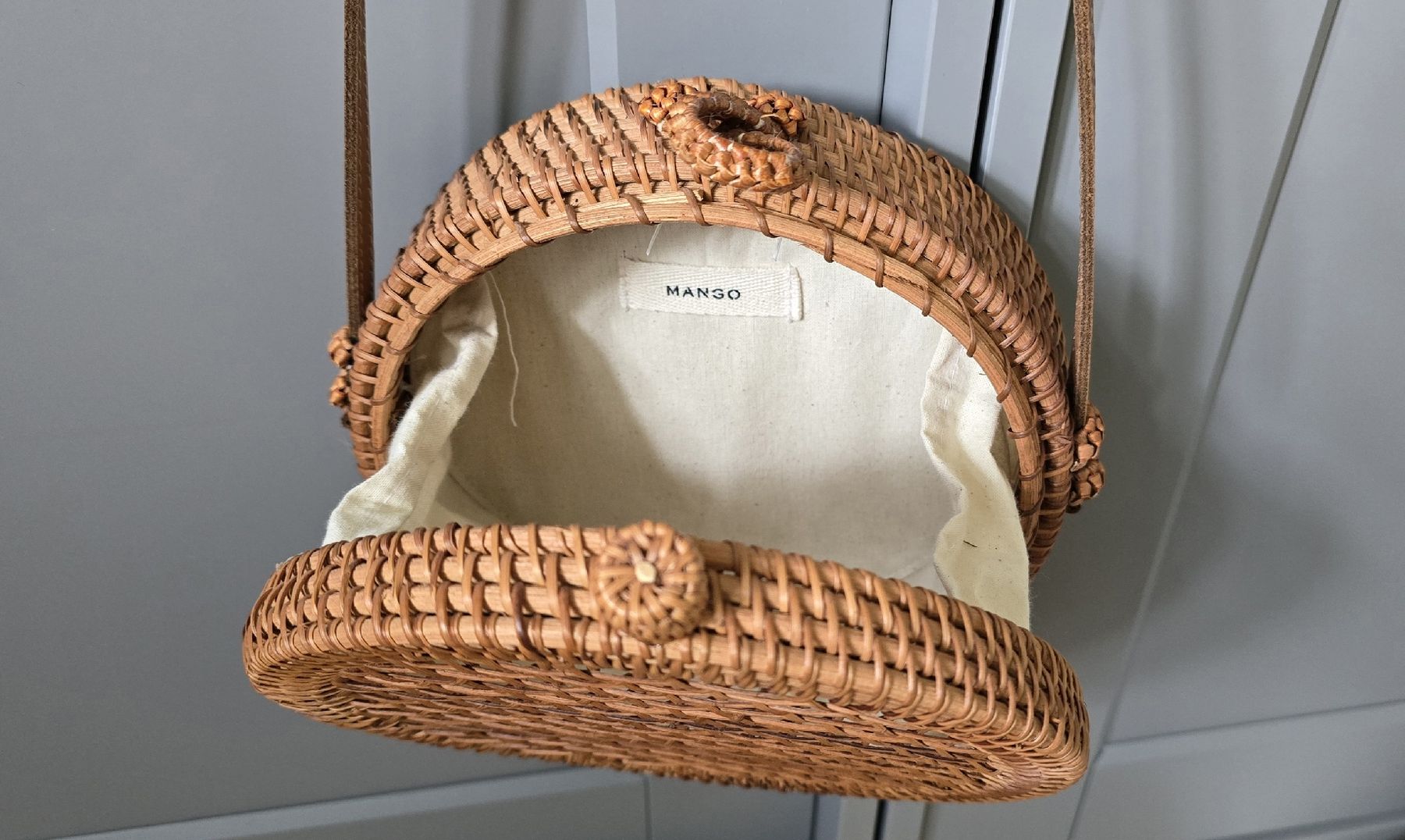 Mango Taschen für Damen: Umhängetasche – Gebraucht aus Oberbipp von Meaw13 2