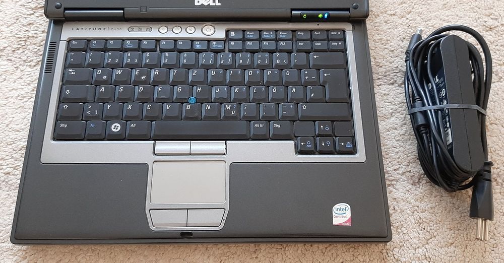 Dell Latitude D630 Windows XP & OFFICE 2007, Serial - RS-232 2