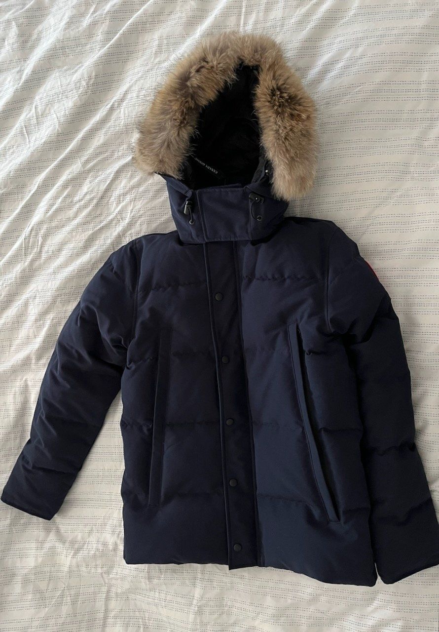 Canada Goose Giacche: Parka Canada Goose Wyndham M – Nuovo (secondo la descrizione) da Nyon venduto da sra_8hxr 1