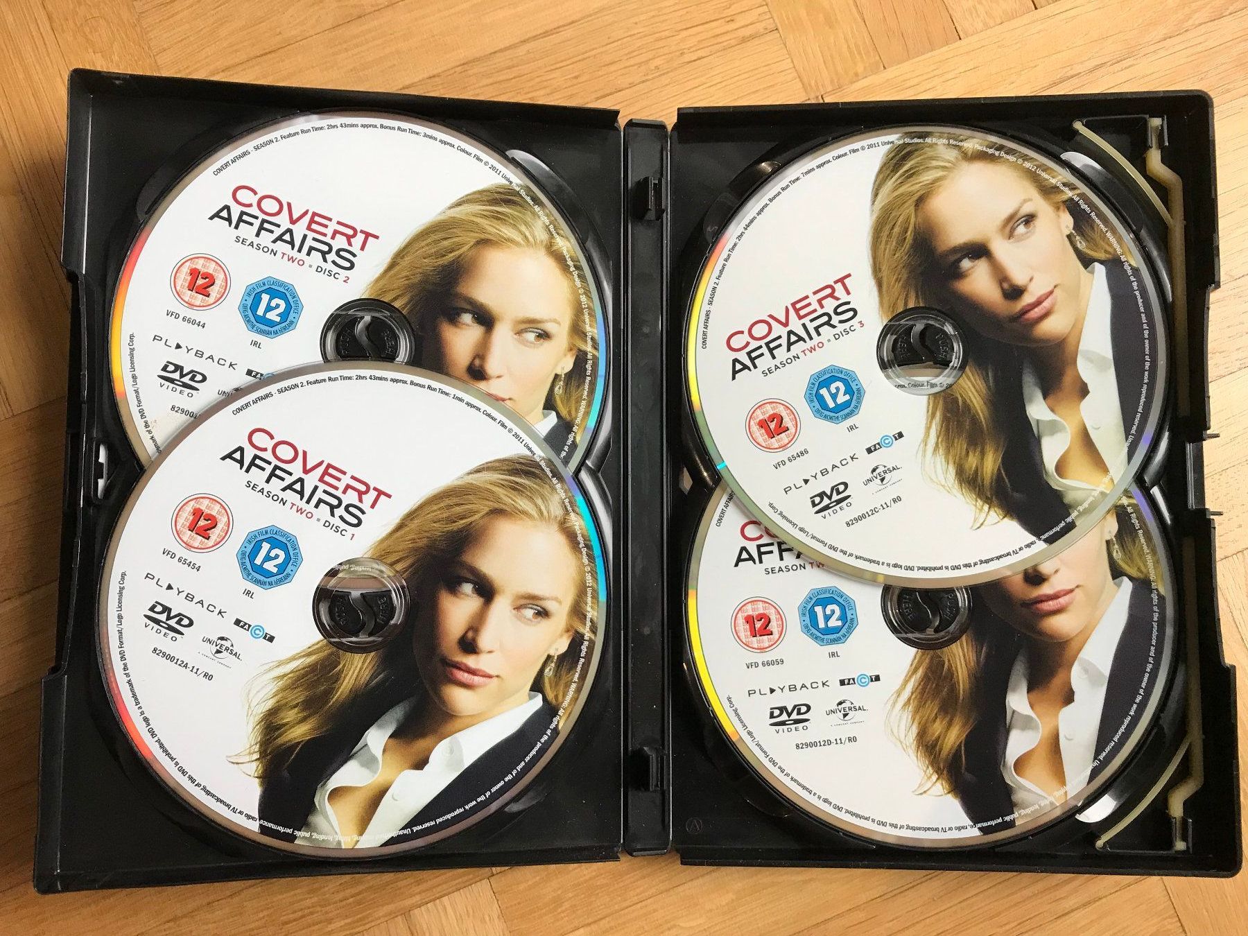 Tutti i DVDs: Covert Affairs: Season Two - DVD – Usato da Zürich venduto da Malcom 1