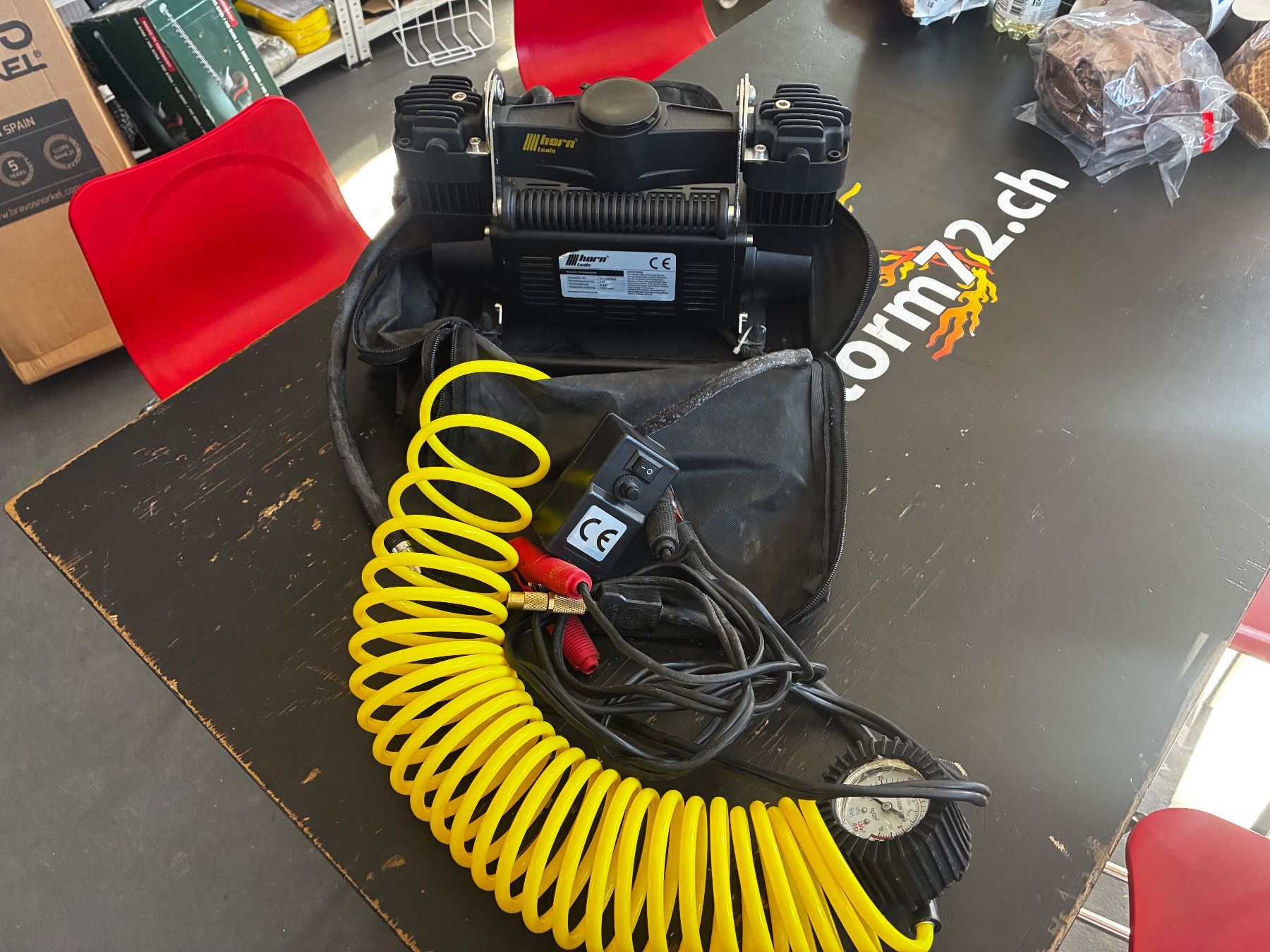 Compressori: 12V Horntools 2 Zyl. Kompressor 160L – Usato da Zollbrück venduto da outlet16 1