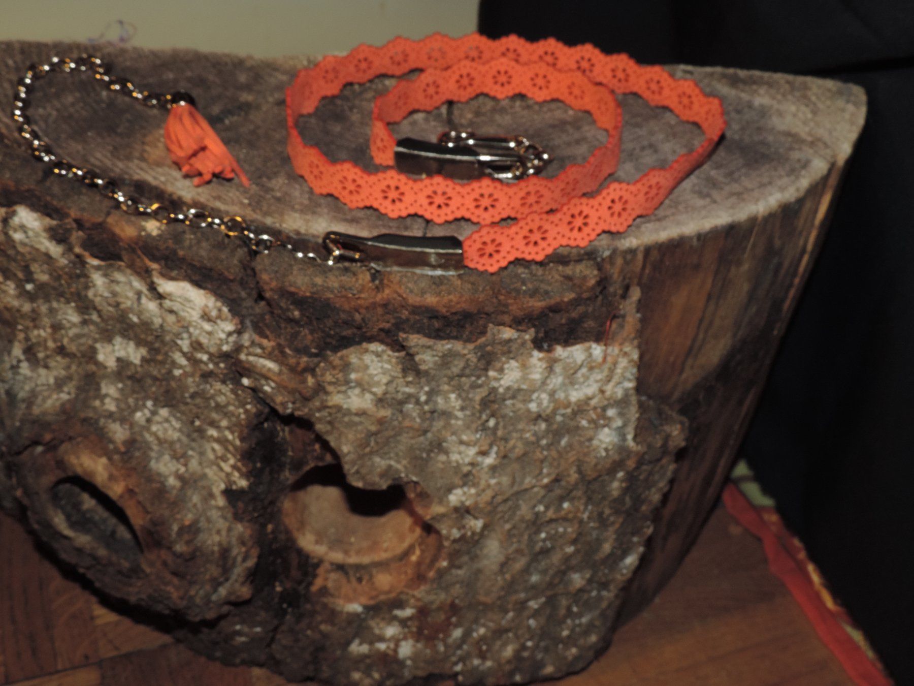 Cinture: ceinture daim rose saumon – Usato da Genève venduto da Axelle333 3