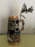 Edler Bierkrug mit Zinndeckel