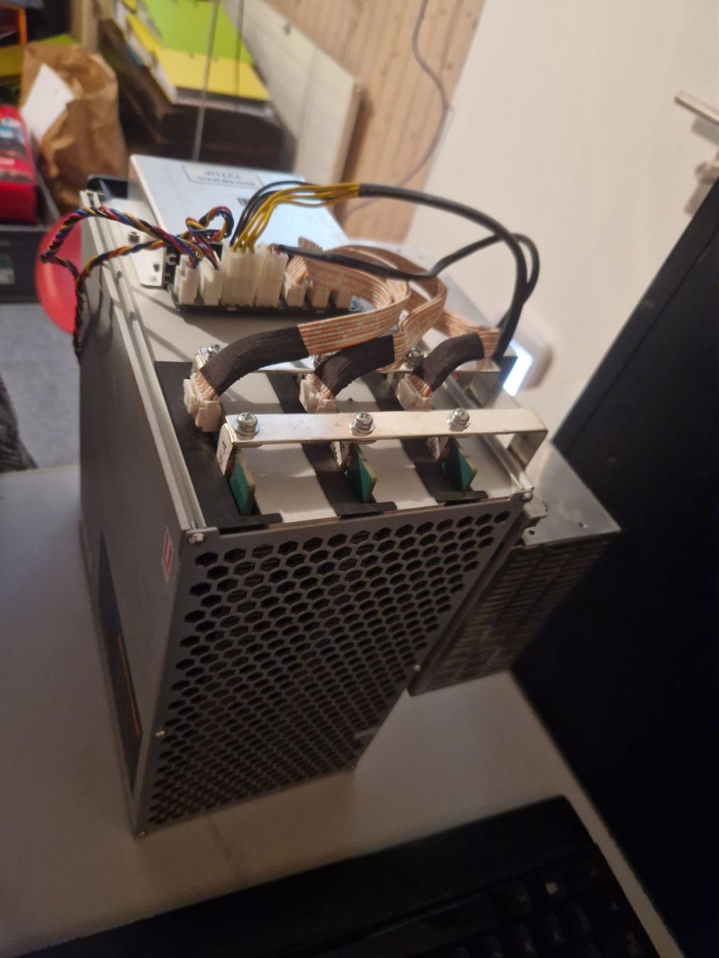 Bitmain Coin Miner: Insolini T2T Bitcoin Miner – Gebraucht aus Sulgen von dadole 3