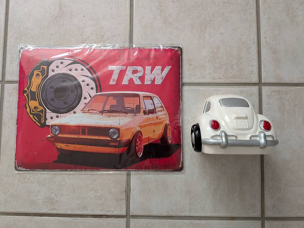 Tutte le decorazioni: VW Käfer Toilettenpapierhalter und Golf Blechschild – Usato da Ormalingen venduto da Rune86