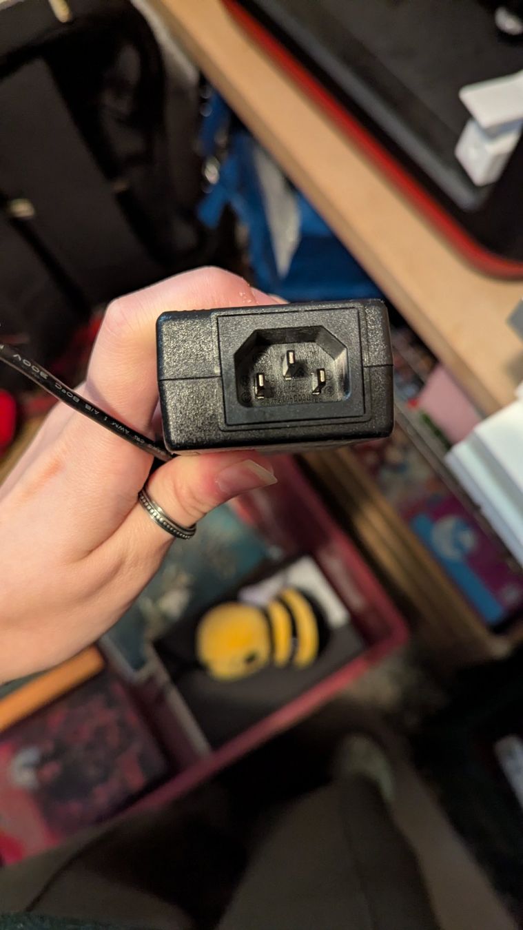 FlashForge Stampanti 3D: 3D Drucker Flashforge Finder rot gebraucht – Usato da Rudolfstetten venduto da Unaaffchen 1