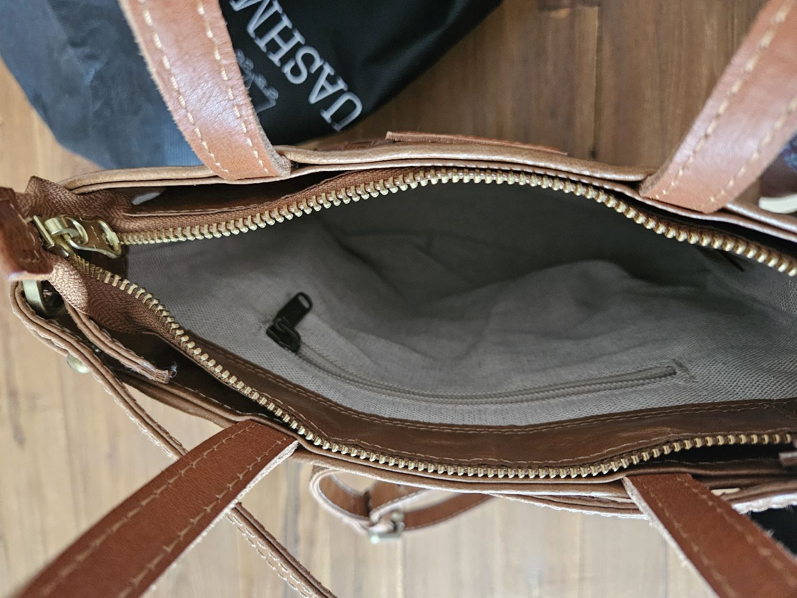 Uashmama Borse da donna: UASHMAMA, Umhänge- oder Handtasche – Nuovo e nell'imballaggio originale da Winterthur venduto da luna2266 3