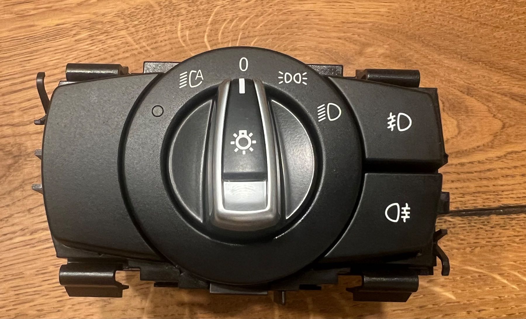 BMW Tutti pezzi di ricambio auto: BEDIENEINHEIT LICHT Original + BMW 1er E82 E88 – Nuovo (secondo la descrizione) da Zürich venduto da Ermsa