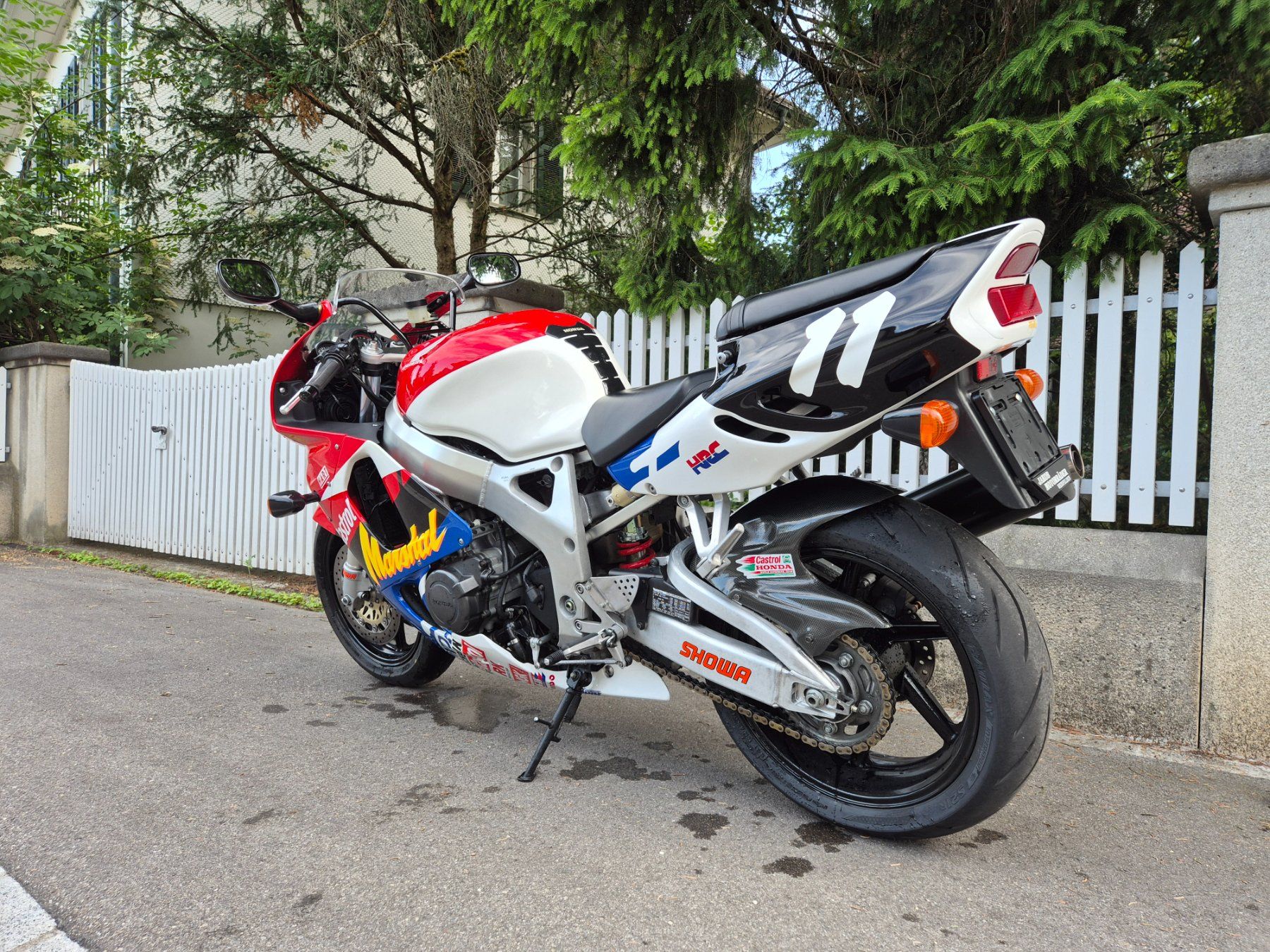 Honda Strada: Honda CBR 900 RR Fireblade – Usato da Bürglen TG venduto da Mosert99 2