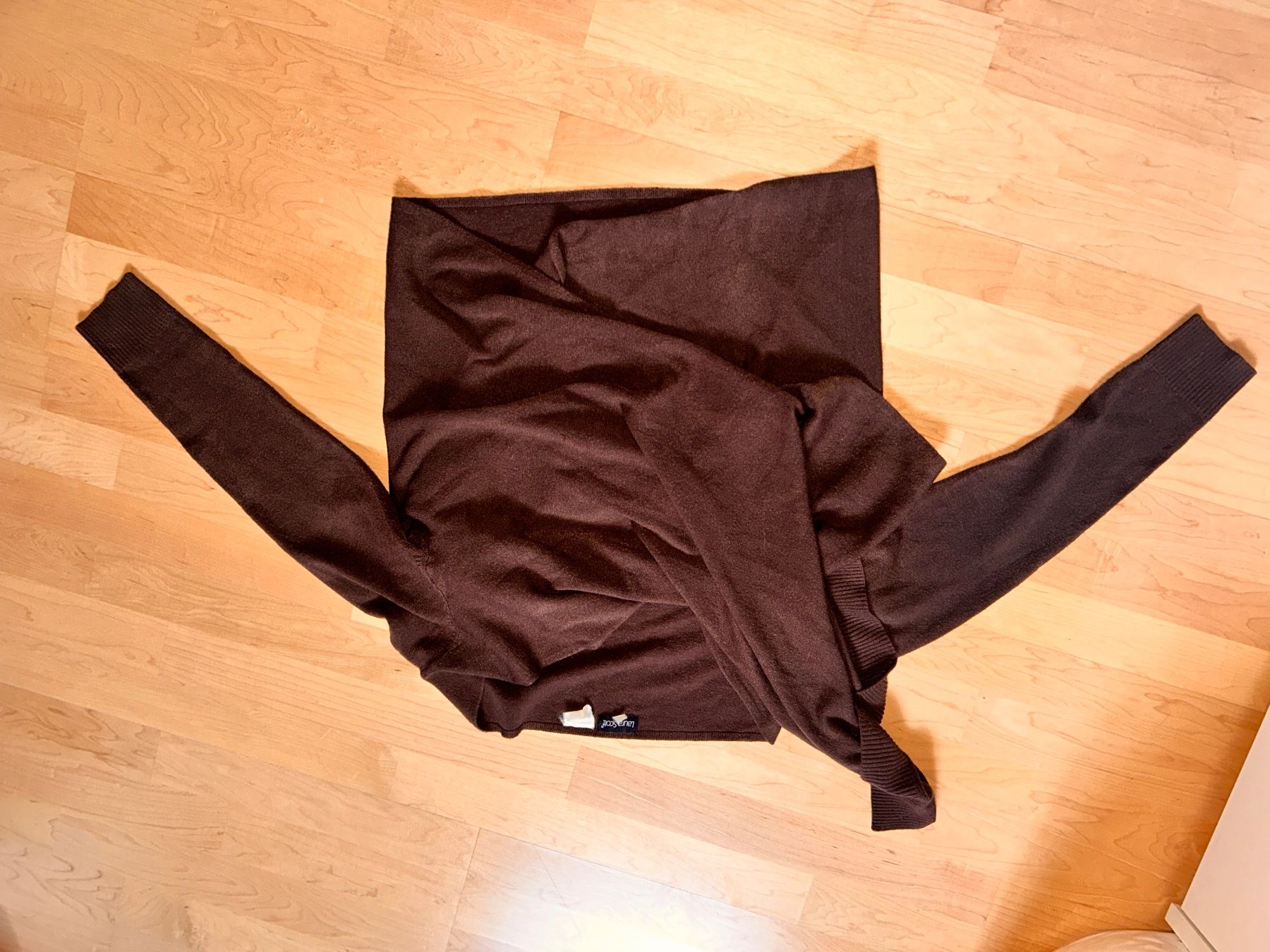 Pullover & Sweatshirts: Oberteil braun, speziell, Laura Scott – Gebraucht aus Schwyz von Maerzetuepfli 1