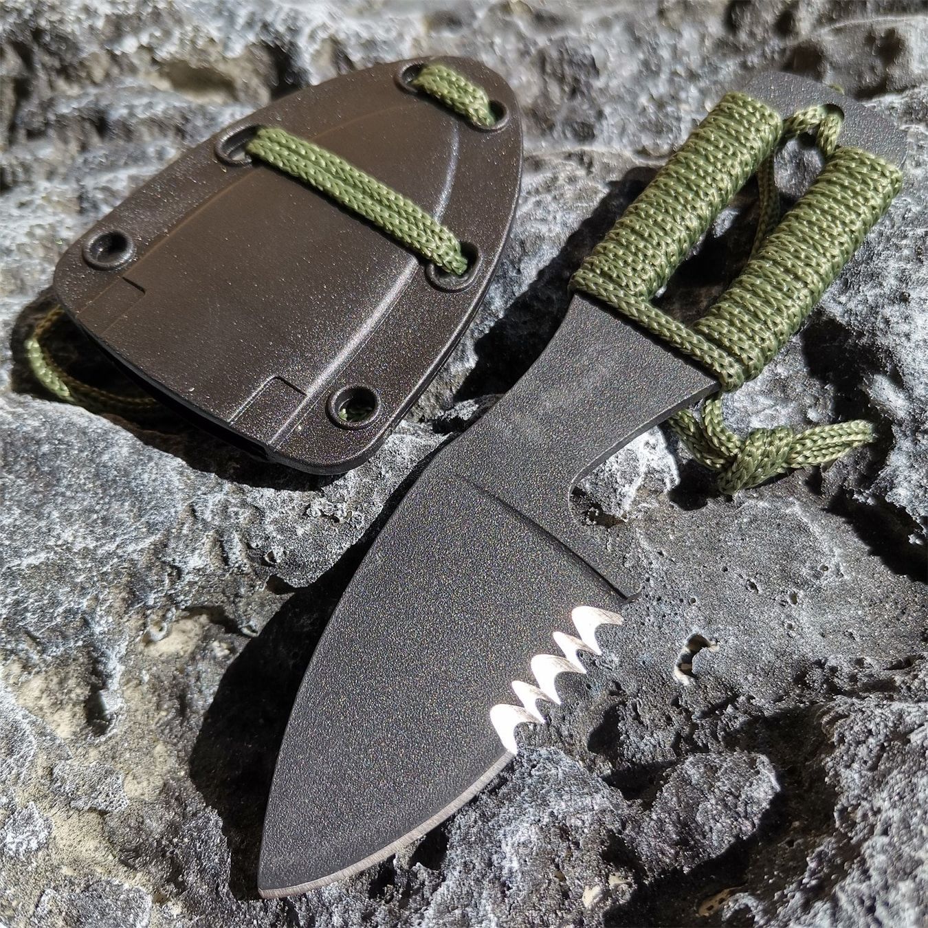 Coltellini militari: cooles Neck Knife – Nuovo (secondo la descrizione) da Tumegl/Tomils venduto da Steinschleuder-Shop