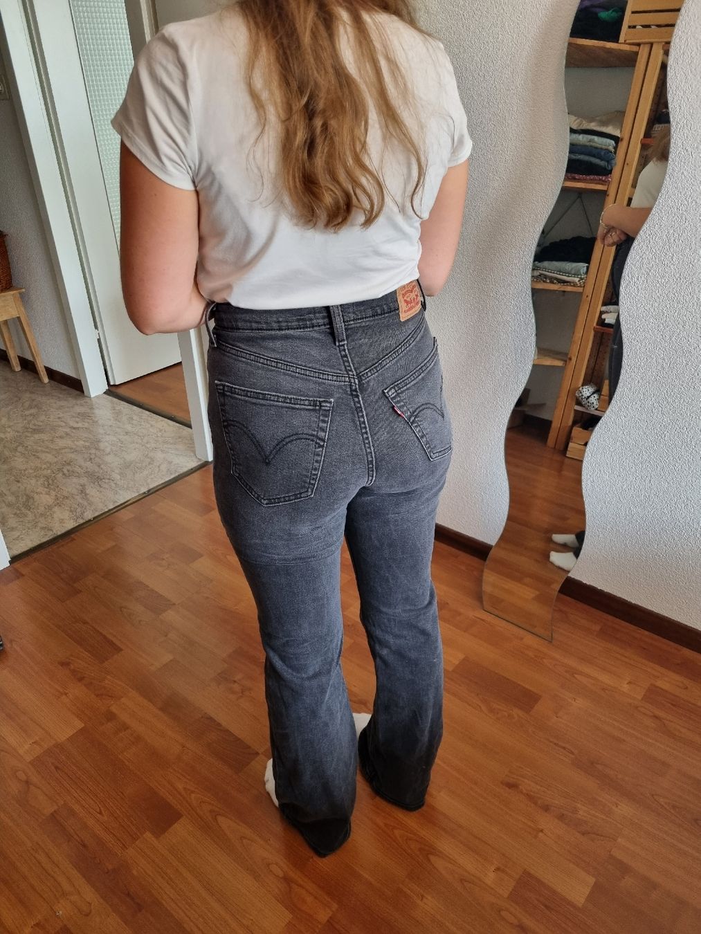Levi's Jeans: jeans Levis noir – Gebraucht aus Fribourg von nad_th5m 1