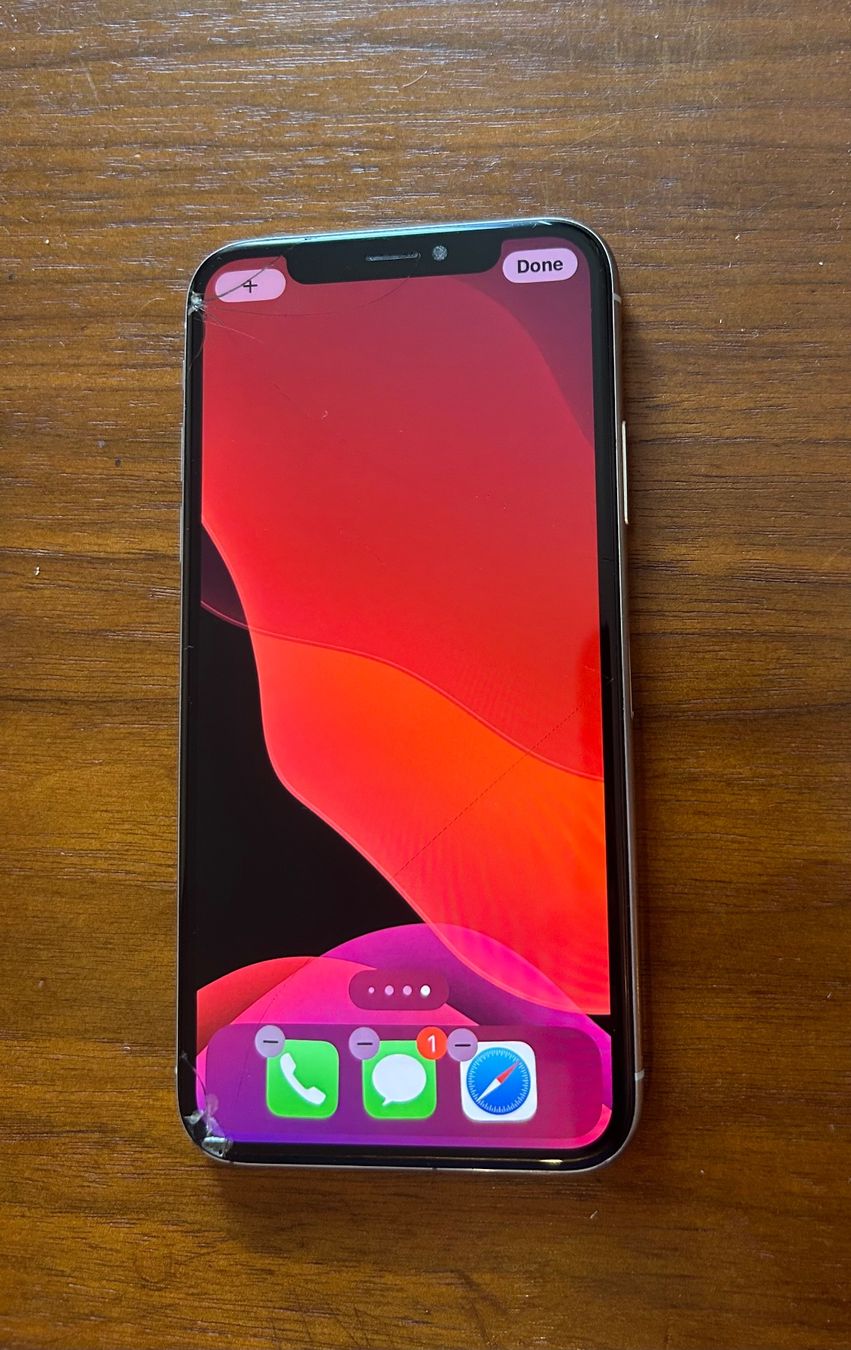 Apple Portables: iPhone X weiss gebraucht – D'occasion à Zürich par SebastienG