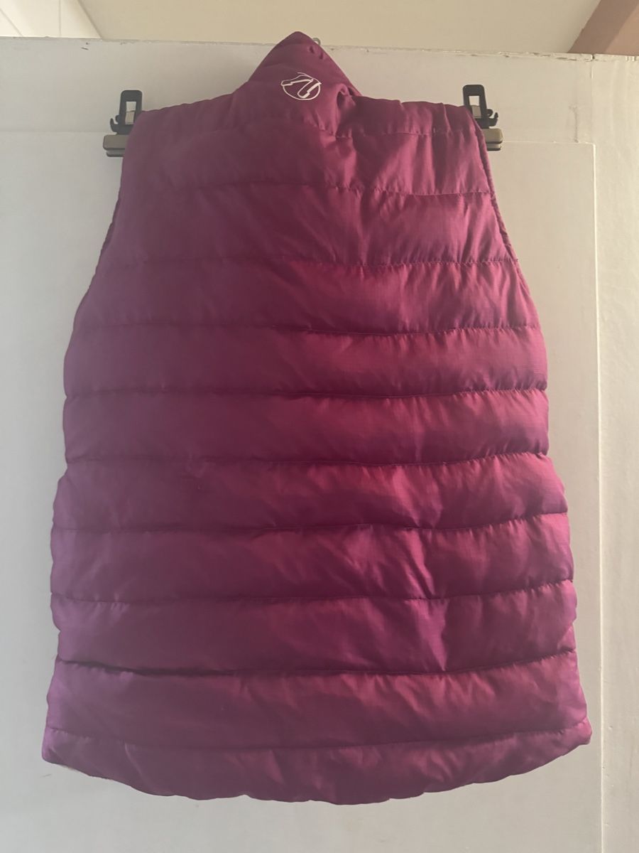 Gilet & Giacche: Reversible Down Vest - Perfect for Fall! – Nuovo (secondo la descrizione) da Mühlethurnen venduto da Indriukas 1