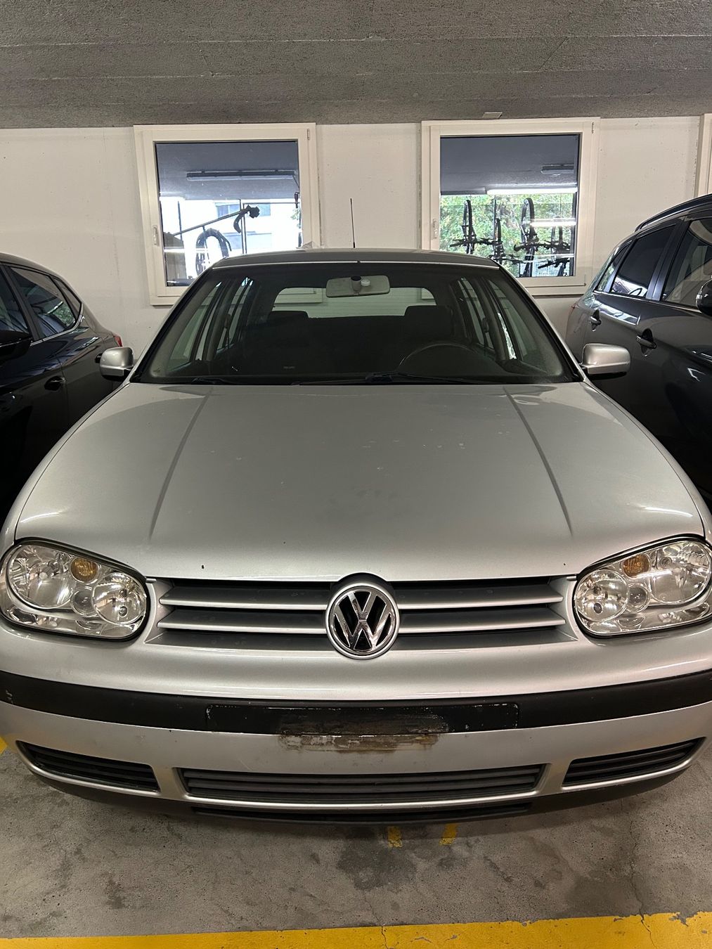 VW Autos: VW Golf grau met. – Defekt aus Freienbach von LlIiNnUuSs 1