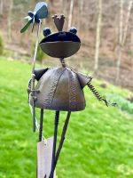Gartendeko: 4 Stk. Froschkönig mit Windrad, Metall, Frühling