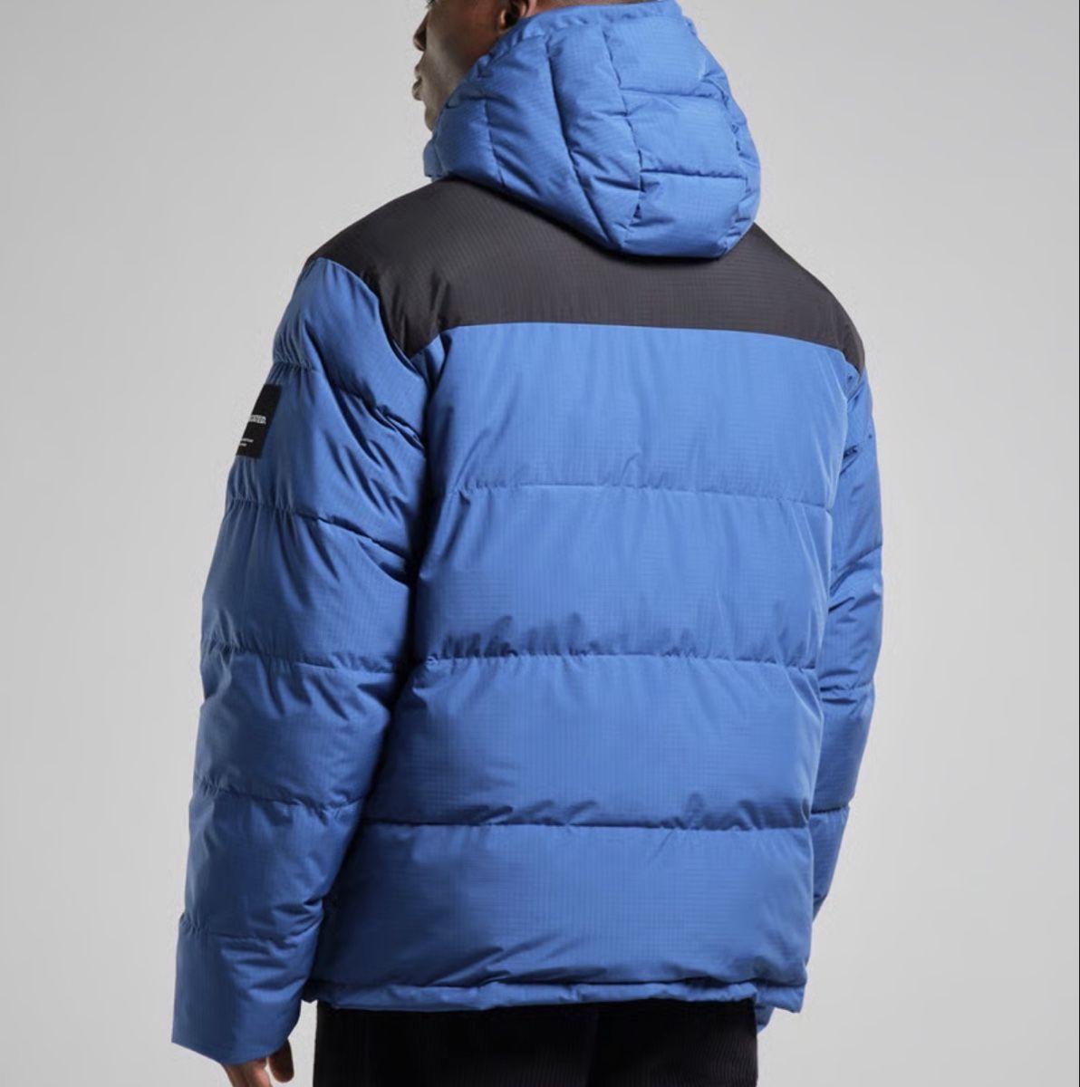 Giacche: Dedicated Puffer Jacket Vasa True Blue Grösse L – Nuovo e nell'imballaggio originale da Küsnacht ZH venduto da thirtytwo 4