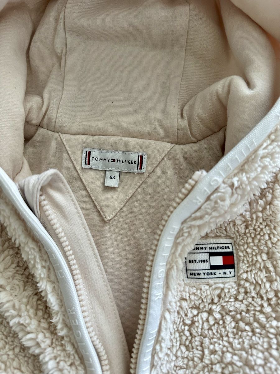Tommy Hilfiger Pagliaccetti: Combinaison chaude pour bébé 68 Tommy Hilfiger – Nuovo (secondo la descrizione) da Couvet venduto da Aura_aura 2