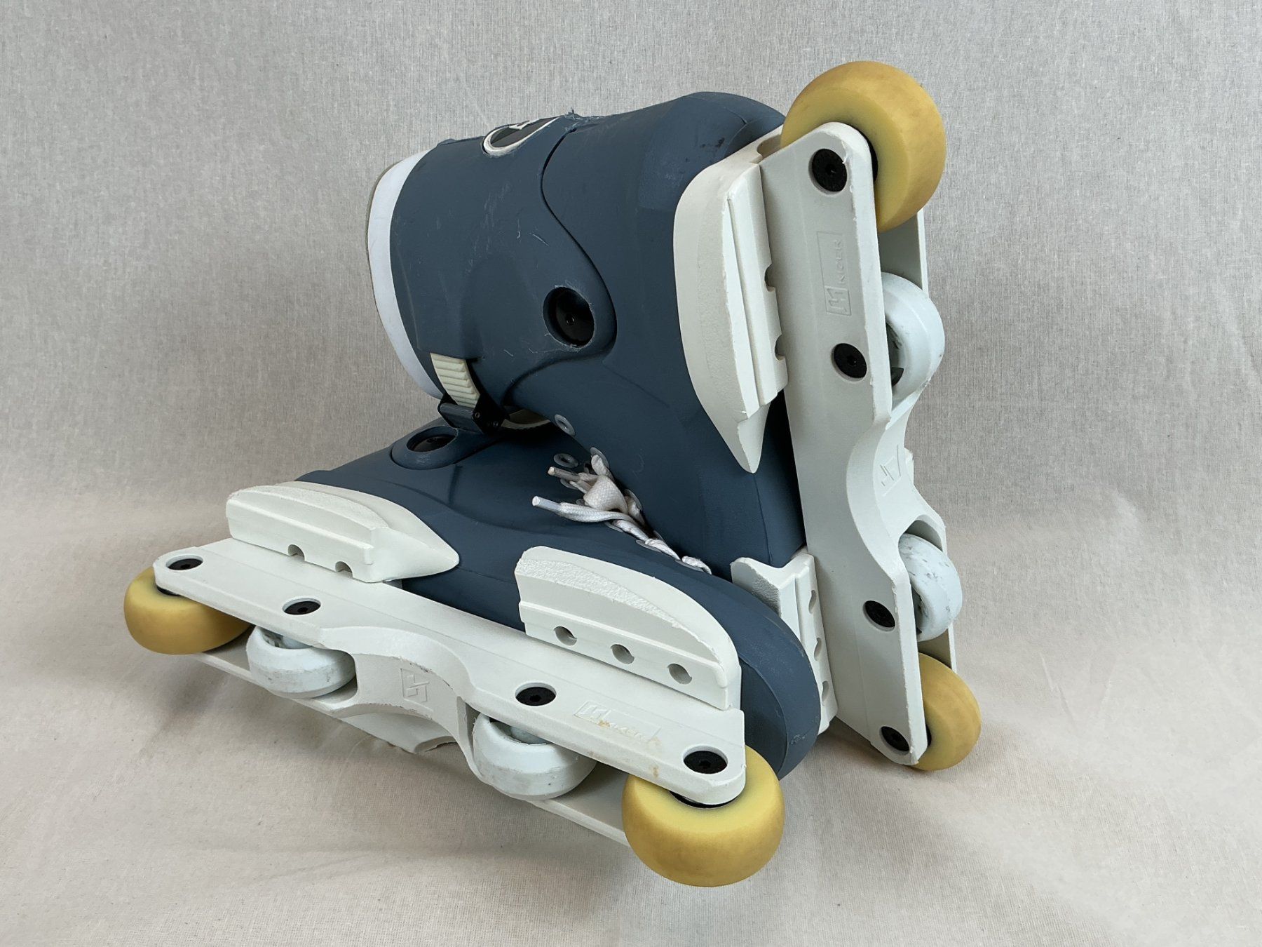 Patins à roul. & inline: USD XIV Classic Throne Kizer - Frames / Inline Skates Gr. 42 – D'occasion à Richterswil par Restwert_Richterswil 4