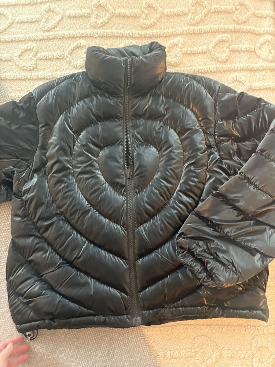 Giacche: Love Scars Puffer Jacke - Schwarz – Usato da Rheinfelden venduto da SalkaValka 3