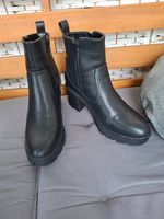 Gr. 38 - Schwarze Stiefeletten mit Reissverschluss
