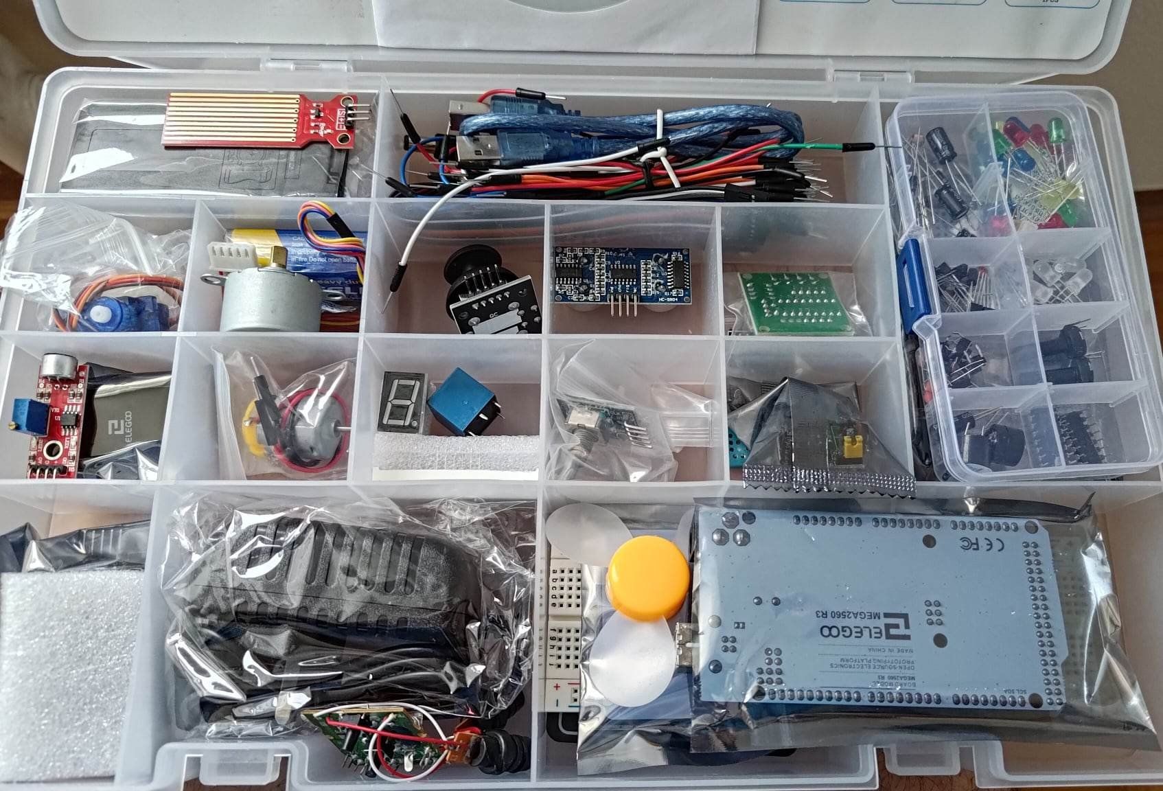 Elegoo MEGA 2560 Project starter kit (Neu (gemäss Beschreibung)) in ...