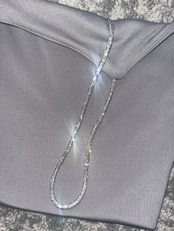 Crop top gris bretelles à paillettes, taille L