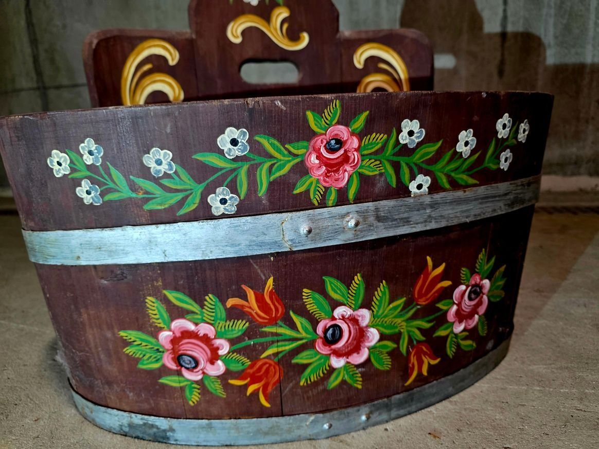 Tutte le decorazioni: Wunderschöne Melchter mit Handmalerei denke Appenzeller – Usato da Niederuzwil venduto da Jamy3 2