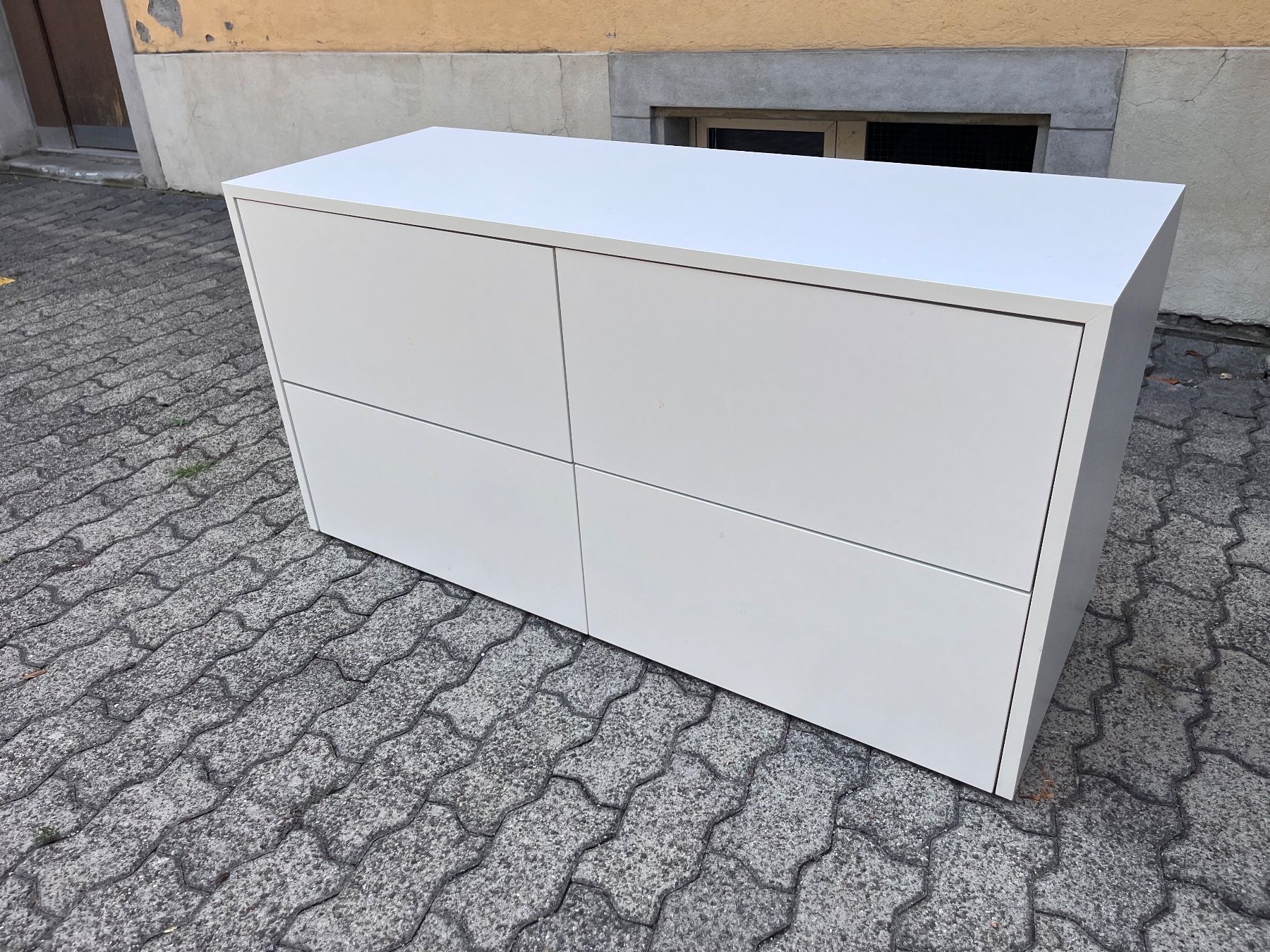 Kommoden: Schubladenmöbel/Sideboard – Gebraucht aus Zürich von sale.studio