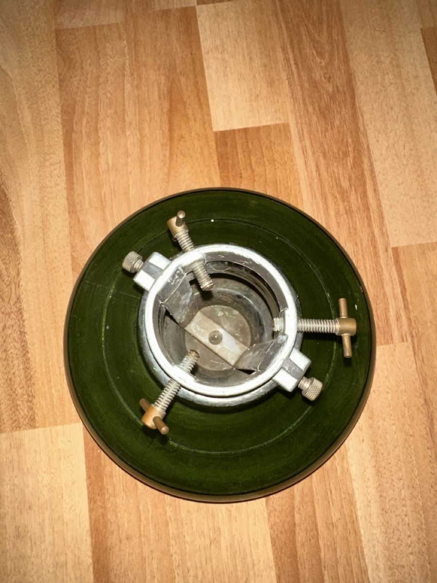 Christbaumständer: Christbaumständer Glas Fuss grün Durchmesser 22cm – Gebraucht aus Heiden von fam_797q