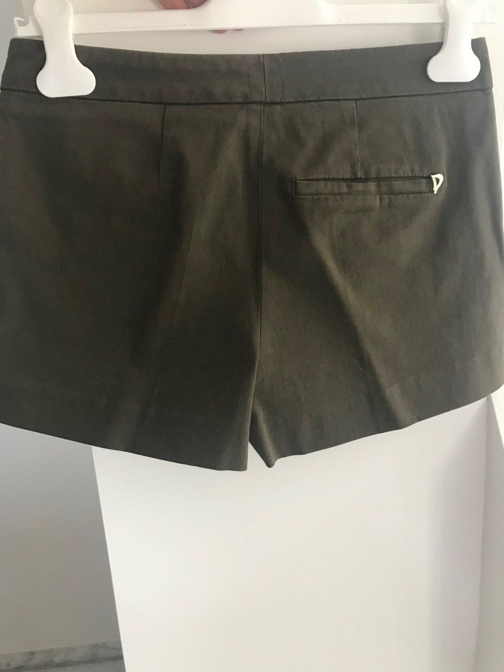 Dondup Pantaloni: Dondup Shorts, grün, GR. IT 40 – Usato da Kilchberg venduto da boudoir076 3