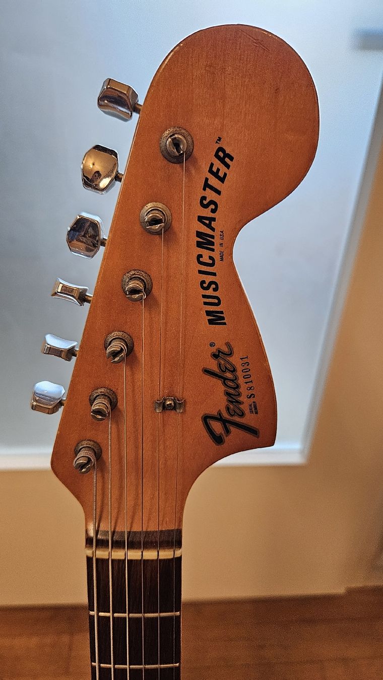 Fender Instruments de musique: Musicmaster Fender de 1977 – D'occasion à Yverdon-les-Bains par ac_dric 1