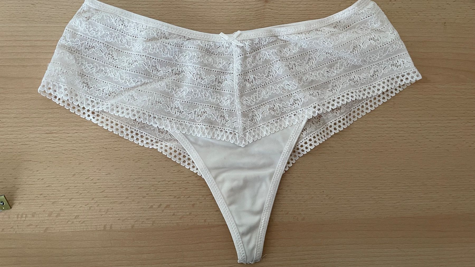 Yamamay Autres dessous: YAMAMAY S M(36-40cm) /NP35CHF String Tanga PA Elastan – Neuf (Voir description) à Kölliken par Hap-7 3