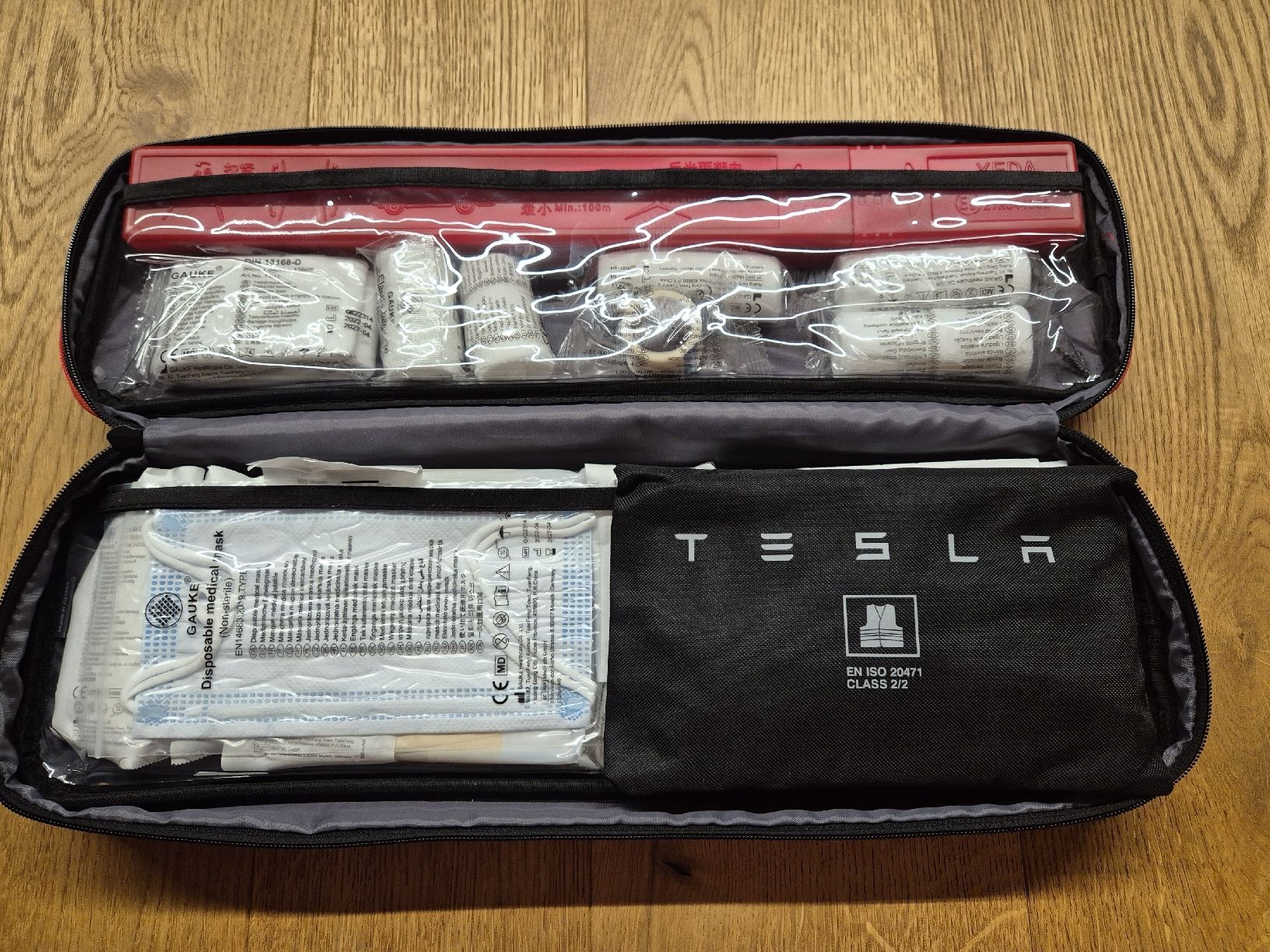 Kit di pronto soccorso: Tesla Erte-Hilfe-Set – Nuovo e nell'imballaggio originale da Laupen BE venduto da Overnaze 2