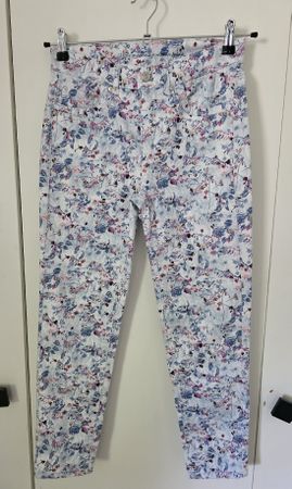 Jeans von Anna Montana, Grösse 36, neuwertig