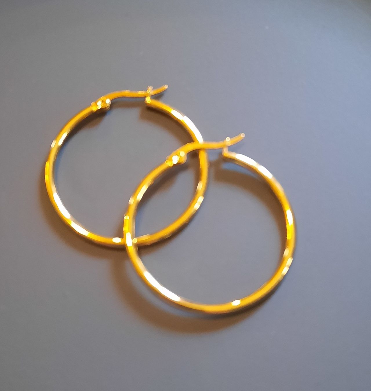 Ohrringe & -stecker: Ohrringe Creolen goldfarben Durchmesser 3cm – Neu (gemäss Beschreibung) aus Uster von sista-esta 2