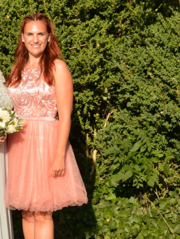 Vestiti: Wunderschönes Kleid in edlem Lachston – Usato da Besenbüren venduto da ram_z8pp 4